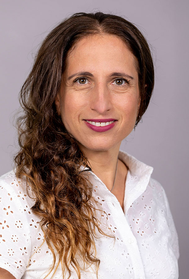ליאת אשכנזי>